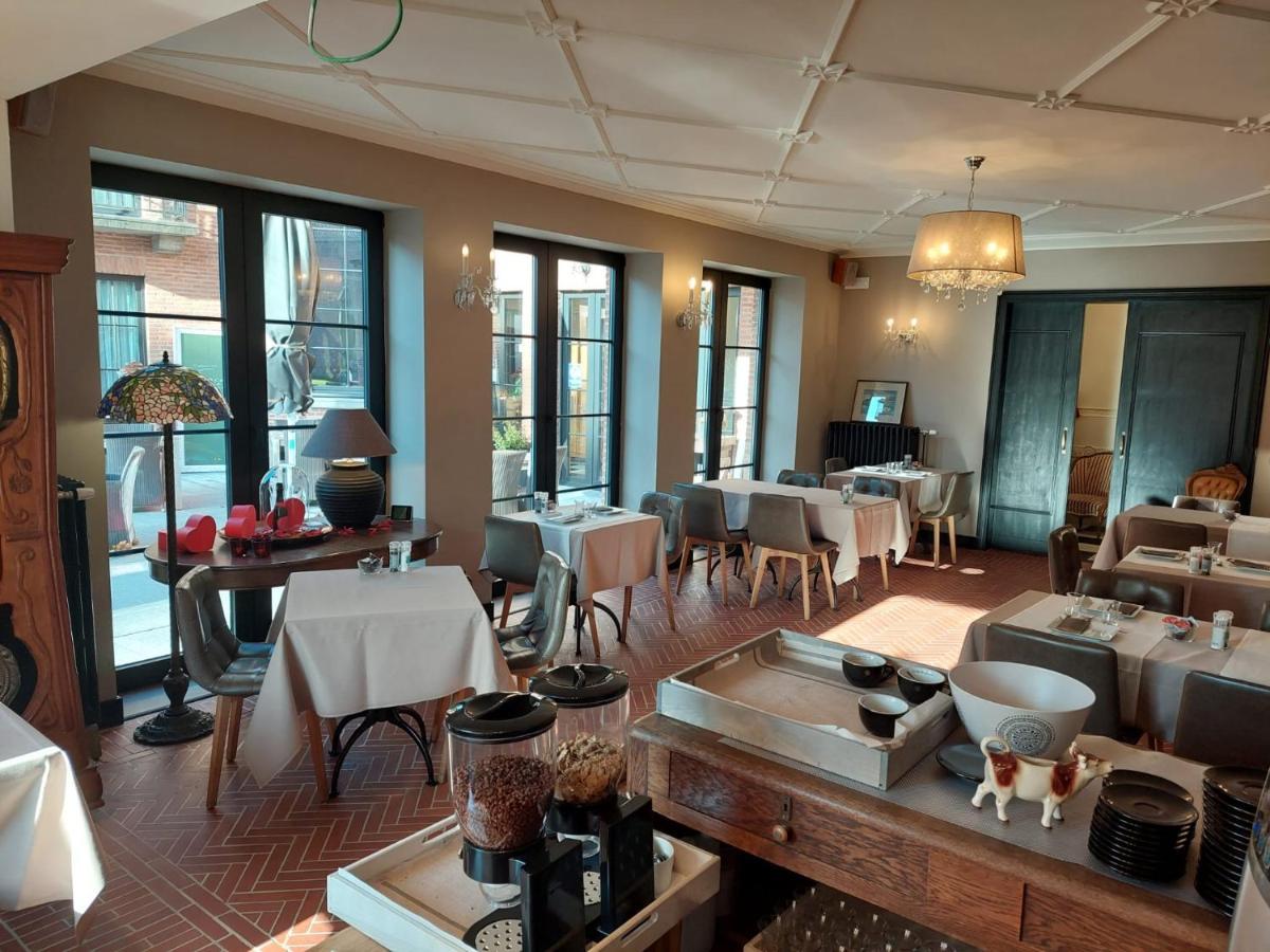 ロンセ La Posterie Bed & Breakfast エクステリア 写真